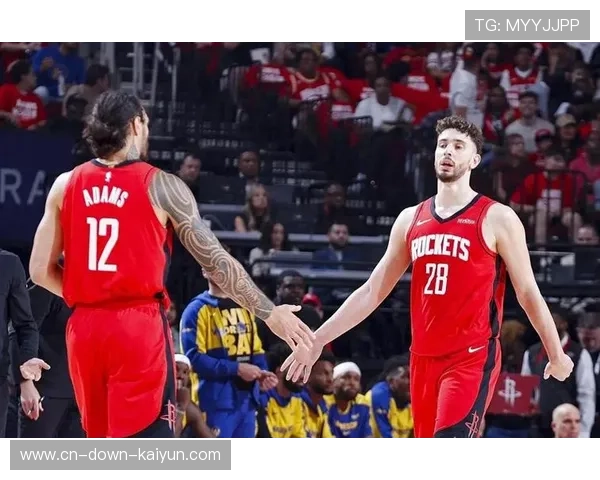 火箭内线篮板保障成胜负关键，亚当斯前场篮板贡献突出